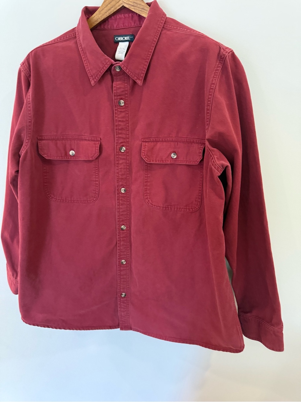 Vintage Cherokee red canvas button-up shirt
Size XL (fits oversized / relaxed)